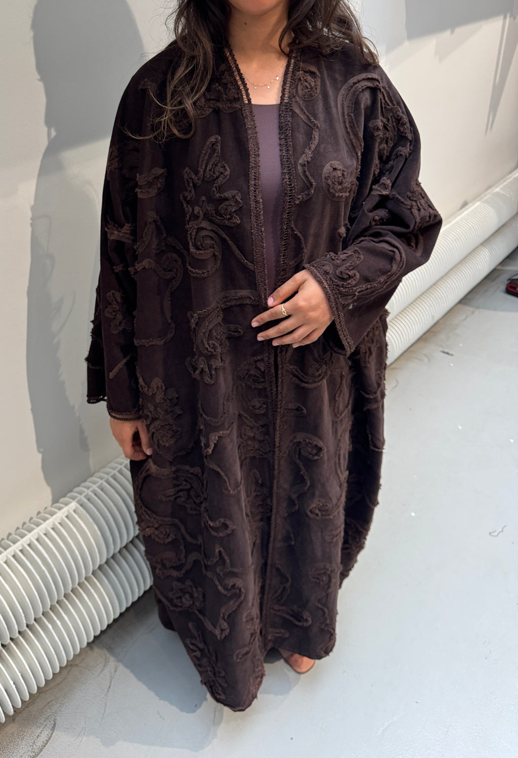 Kimono velours brodé marron